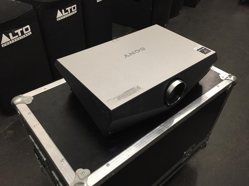 Sony VPL-FE40